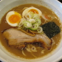 中華そば（半熟玉子付き）　「750円」