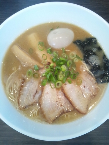 「ラーメン(味玉トッピング)」@名古屋八麺山の写真