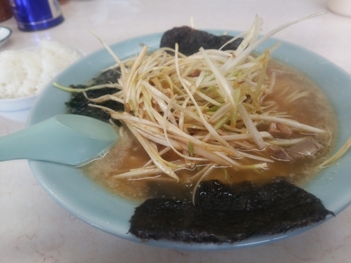 「ネギラーメン＋ごはん(少々)」@ラーメンショップ 長沢店の写真