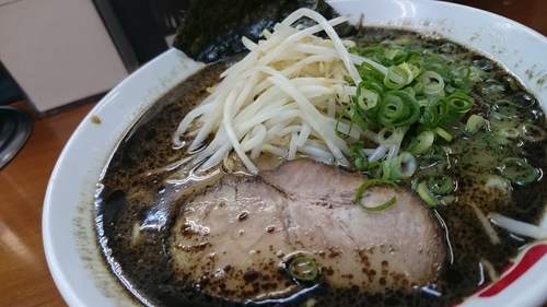 「ラーメン７５０円」@なんつッ亭 弐 品川店の写真
