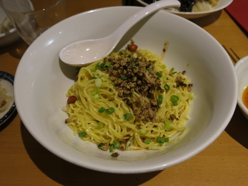 「汁なし担々麺（辛さ３）：1000円」@栄児家庭料理 サンシャインシティ店の写真