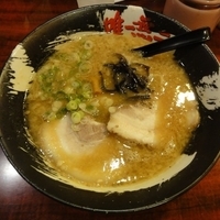 醤油とんこつらーめん