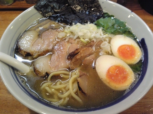 「特製塩煮干しそば￥950」@麺屋 鶏口の写真