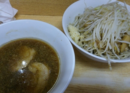 「小＋つけ麺　ニンニクアブラ　700＋100円」@ラーメン二郎 環七新新代田店の写真