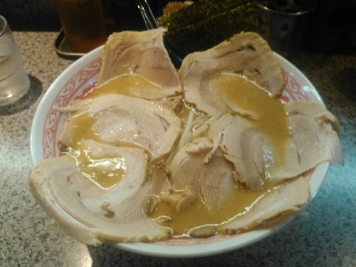 「醤油豚骨チャーシュー麺 840円」@らーめん なじみの写真