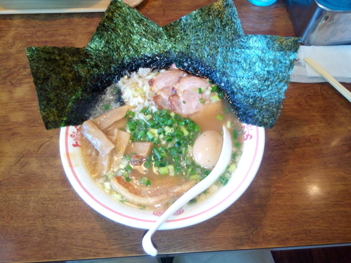 「とんとら醤油ラーメン」@東京とんこつ とんとら 深谷店の写真