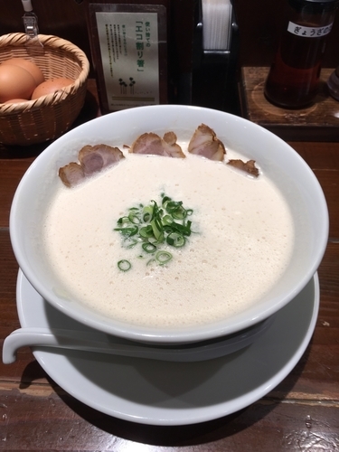 「泡とんこつチャーシュー(890円)」@綿雲ラーメンの写真