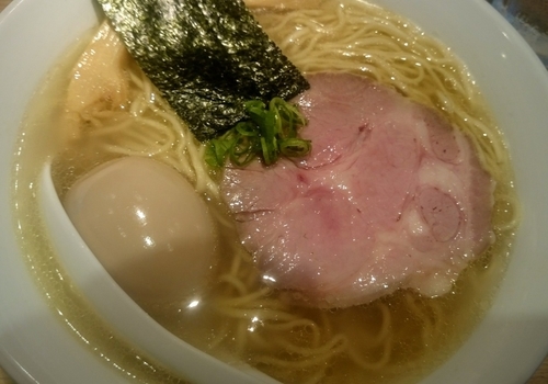 「味玉塩ラーメン＋中盛」@Ramen にじゅうぶんのいちの写真