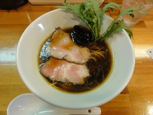 「醤油らーめん」@極汁美麺 umamiの写真