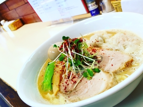 「白湯スープ 特製よくばり ぱいたん」@らぁ麺 ひなたの写真