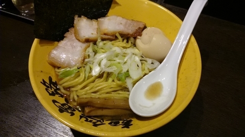 「特製らー麺(金黒)大盛り」@麺処 寅路の写真