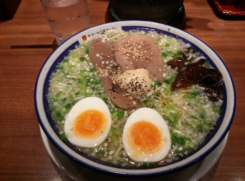 「牛タンねぎ塩ラーメン」@仙台牛タンねぎ塩ラーメン 㐂蔵の写真