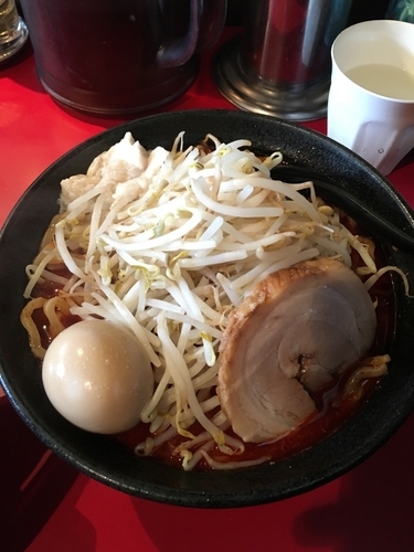 「辛ラーメン中」@麺や 唯桜の写真