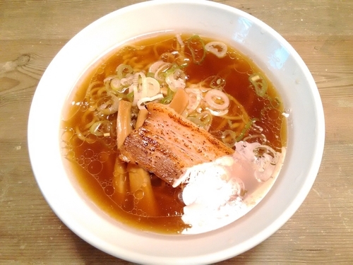 「極醤油ラーメン」@麺屋 やまひで 沖縄宜野湾店の写真