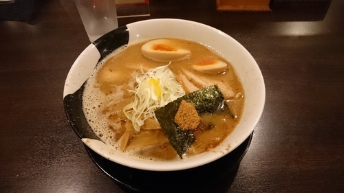 「濃厚煮干し中華ラーメン980円」@煮干し中華 八の写真