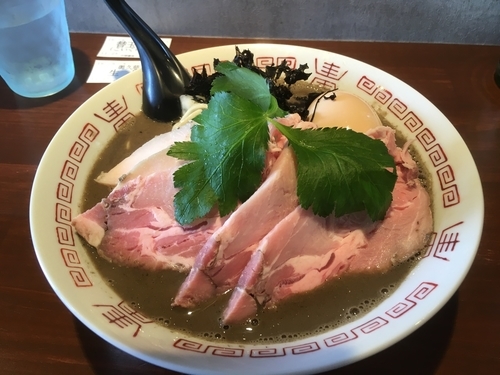 「濃厚煮干蕎麦＋豚増し＋味玉＋替玉＋奥久慈生卵」@中華蕎麦 志の写真