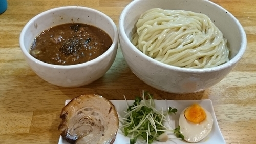 「つけ麺ＫＵＲＯ（大盛）」@KÜCHEの写真