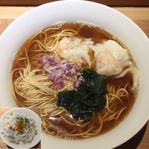 「海老雲呑そば850円 釜揚げしらすご飯150円」@煮干しそば ウメノキスズメの写真