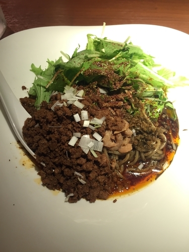 「汁なし黒胡麻担担麺、ライス」@汁なし担担麺 ピリリの写真