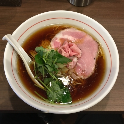 「ラーメン黒（醤油味）」@八咫烏の写真