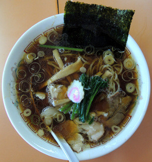 「生姜醤油ラーメン」@青島食堂 宮内駅前店の写真