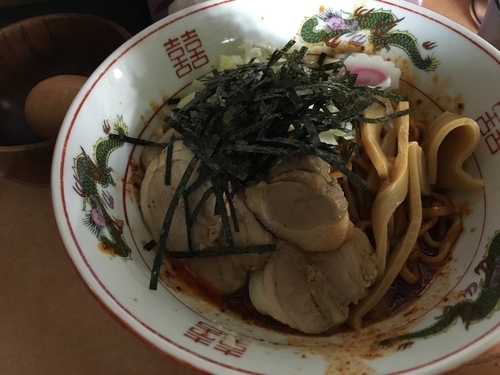 「辛油そば+チャーシュー2枚+温泉卵(サービス)」@さくらミニの写真