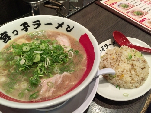 「宮っこセット（醤油ラーメン＋ミニチャーハン）」@宮っ子ラーメン COCOEあまがさき店の写真