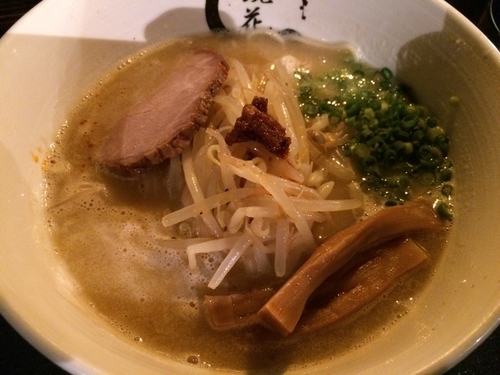 「鶏白湯ラーメン」@らーめん愉悦処 鏡花の写真
