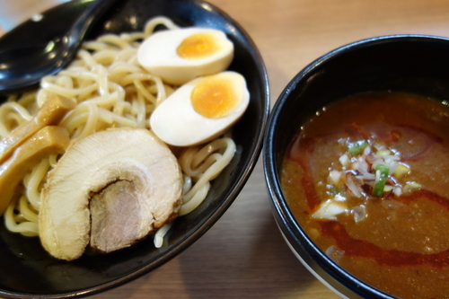 「濃厚魚介辛つけ麺820円・味玉100円」@横浜家系 真面目の写真