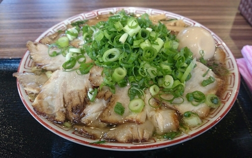 「すごい肉盛りわだそば大盛り」@わだ屋の写真