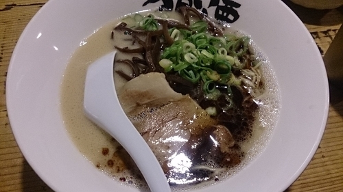 「香油らーめん」@狼煙 松本駅前店の写真