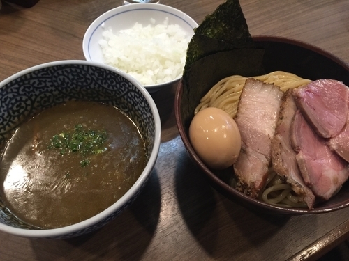 「特製極濃つけ麺中盛＋タマネギ」@煮干しつけ麺 宮元の写真