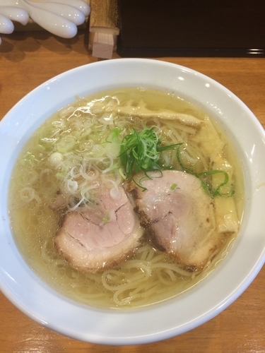 「塩ラーメン 麺大盛り」@らーめん一宇の写真