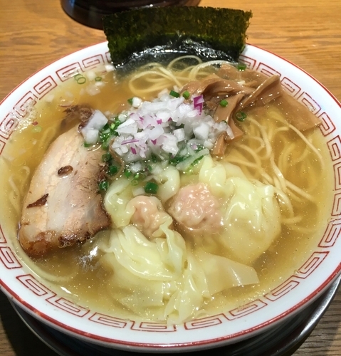 「わんたんイリコそば (を細麺で) 880円」@中華そば 二階堂の写真