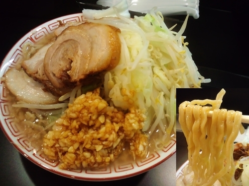 「小豚ラーメンニンニク増し860円」@浜田家の写真