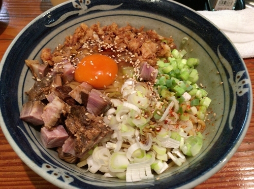 「【限定】まぜそば（味噌汁サービス）＋追い飯」@ラーメン酒場 藤桜の写真