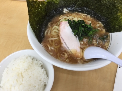 「ラーメン」@らーめん ぎょうてん屋 厚木総本店の写真