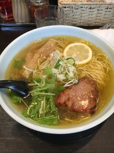 「黄金の塩らーめん」@麺や 藏人の写真