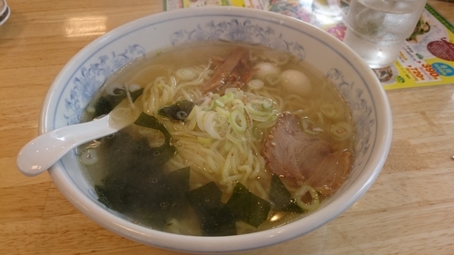 「塩ラーメン(４３２円)」@ぎょうざの満洲 大泉学園南口店の写真