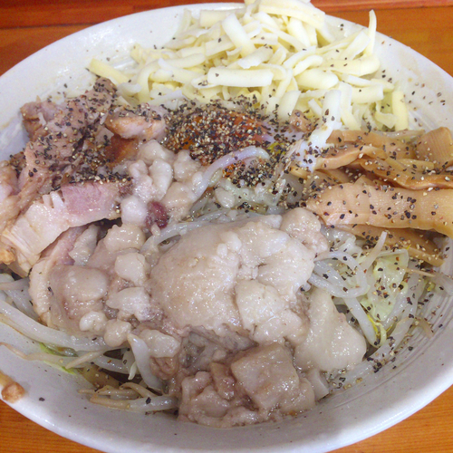 「まぜそば（少なめ・アブラ）　800円」@ラーメン 滋悟郎の写真