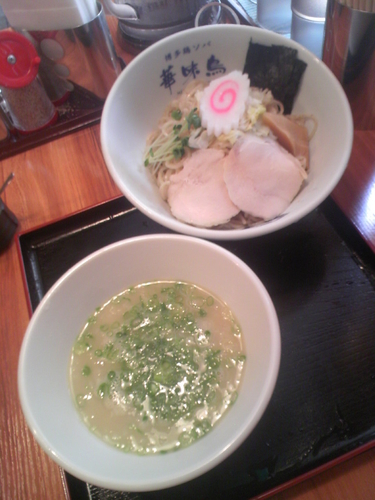 「濃厚鶏白湯つけ麺（夏季限定）８６０円」@博多鶏ソバ 華味鳥 新宿三井ビル店の写真