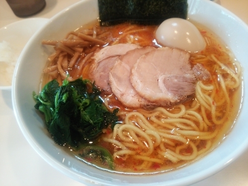 「ちょい辛らーめん＋味玉(大盛）」@らーめん将貴の写真