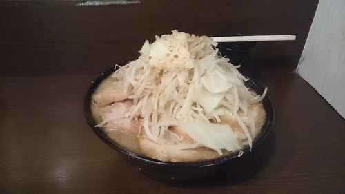 「大豚ダブル・カタメ(ヤサイカラメ)￥１０５０」@ラーメン二郎 JR西口蒲田店の写真