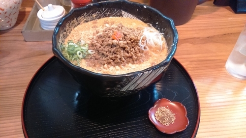 「担々麺820円+大盛100円」@豆でっぽうの写真