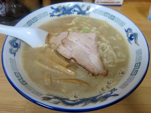 「こく煮干し ７３０円 ※中太麺」@長尾中華そば 青森駅前店の写真