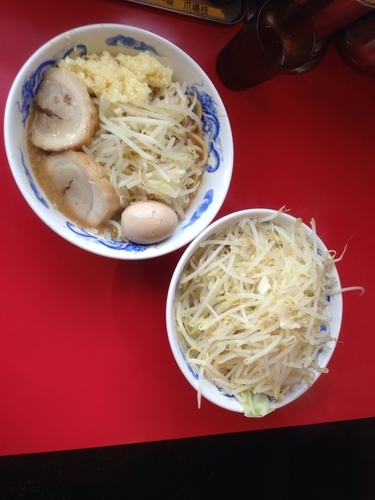 「ラーメン 豚玉 ニンニク トリプル、他ダブル。」@ドン-キタモトの写真
