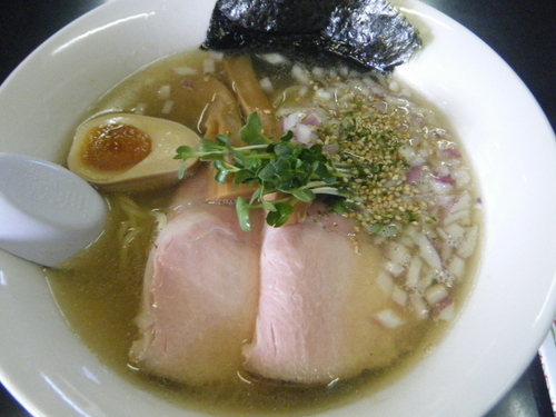 「限定15食：煮干しラーメン(塩)850円」@奥久慈ラーメン なかざわの写真