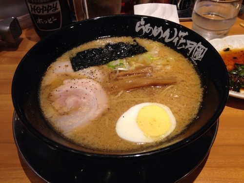 「嵐げんこつラーメン醤油」@らあめん花月嵐 菊名駅前店の写真