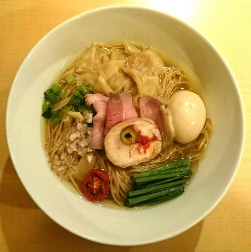 「特製塩そば(細麺)」@饗 くろ㐂の写真