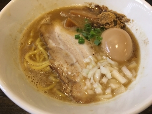「ラーメン750円、味玉100円」@RAMEN MOSHの写真